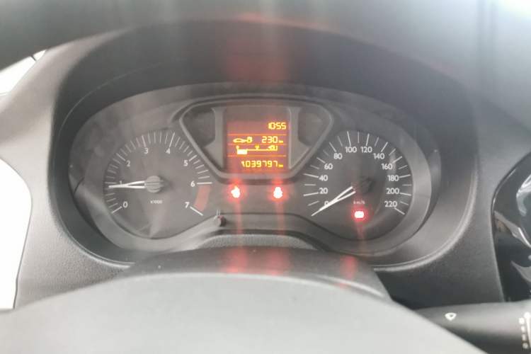 Used Citroen Elysee 2014 1.6L Manual Fashion Edition Odometer Close Up