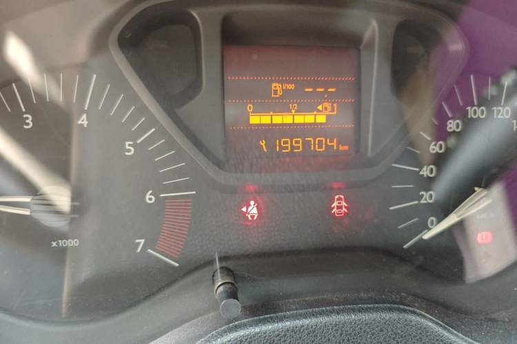 Used Citroen Elysee 2014 1.6L Manual Fashion Edition Odometer Close Up