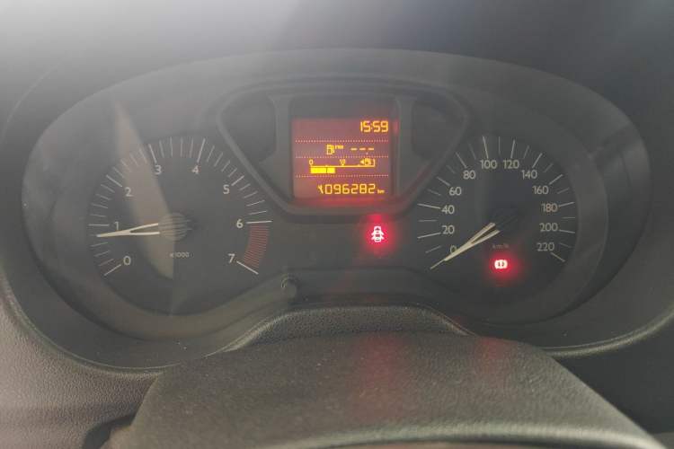Used Citroen Elysee 2014 1.6L Manual Fashion Edition Odometer Close Up