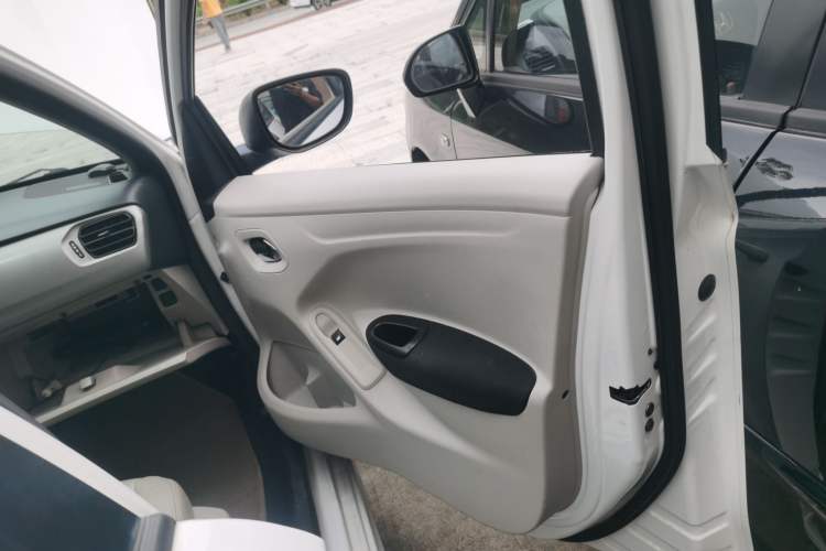 Used Citroen Elysee 2014 1.6L Automatic Fashion Model Right Front Door Interior