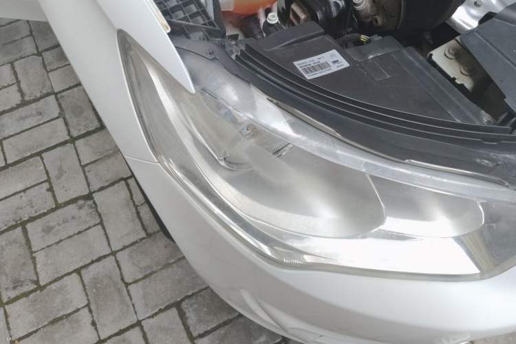 Used Citroen Elysee 2014 WTCC Commemorative Edition 1.6L Automatic Fashion Model Right Front Headlight
