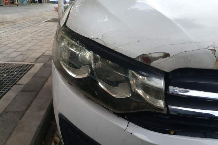 Used Citroen Elysee 2014 1.6L Manual Fashion Model CNG Right Front Headlight