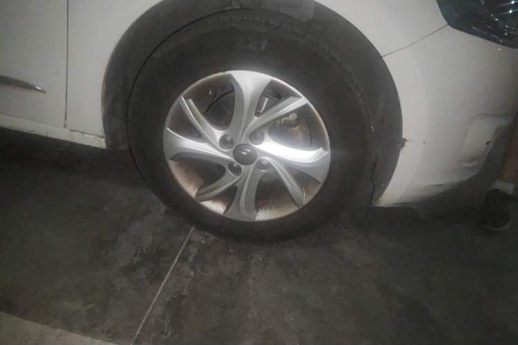 Used Citroen Elysee 2014 1.6L Manual Comfort Model Right Front Wheel Hub