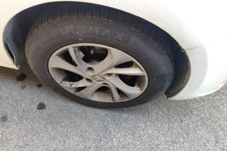 Used Citroen Elysee 2014 1.6L Automatic Fashion Model Right Front Wheel Hub