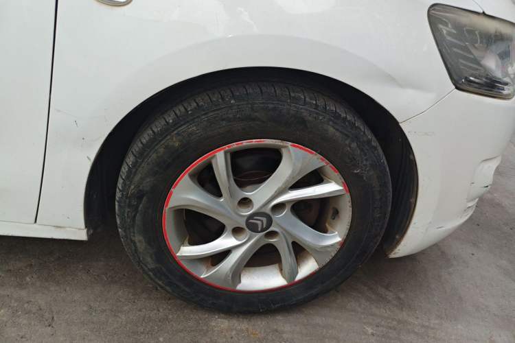 Used Citroen Elysee 2014 1.6L Manual Comfort Model Right Front Wheel Hub