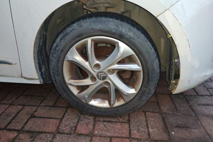 Used Citroen Elysee 2014 1.6L Manual Comfort Model Right Front Wheel Hub