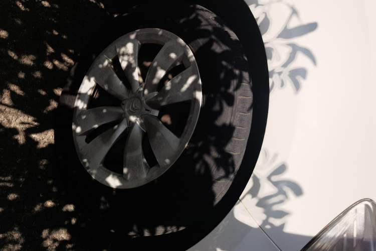 Used Citroen Elysee 2014 1.6L Manual Fashion Edition Right Front Wheel Hub