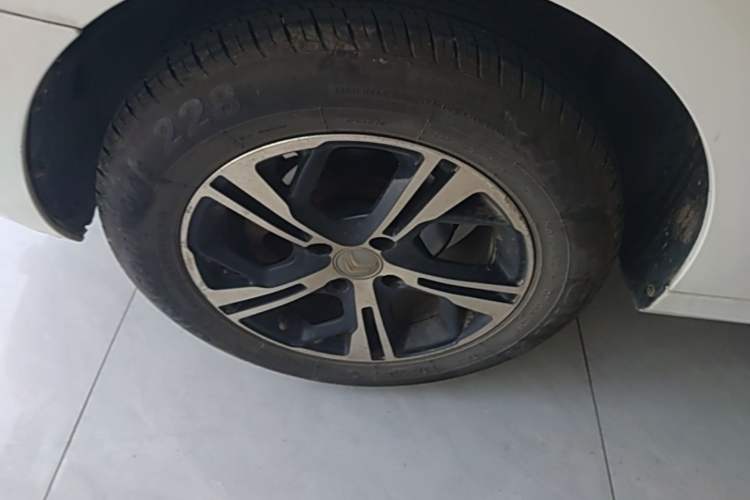 Used Citroen Elysee 2014 1.6L Manual Fashion Edition Right Rear Wheel Hub