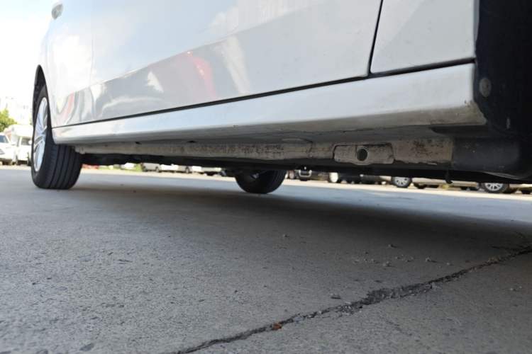 Used Citroen Elysee 2014 1.6L Automatic Fashion Model Right Side Sill