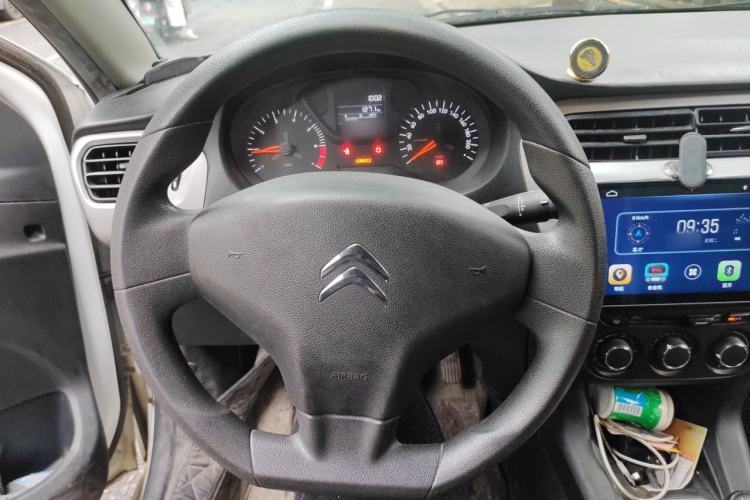 Used Citroen Elysee 2014 1.6L Manual Fashion Model CNG Steering Wheel