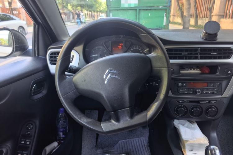 Used Citroen Elysee 2014 1.6L Manual Fashion Model CNG Steering Wheel