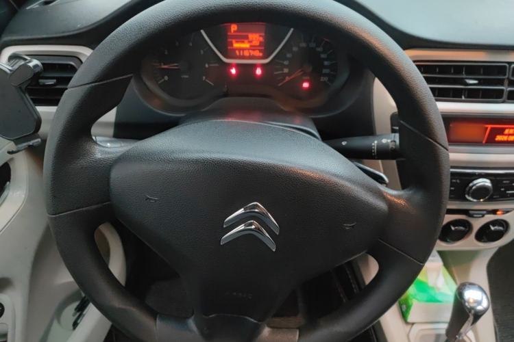 Used Citroen Elysee 2014 1.6L Automatic Comfort Model Steering Wheel