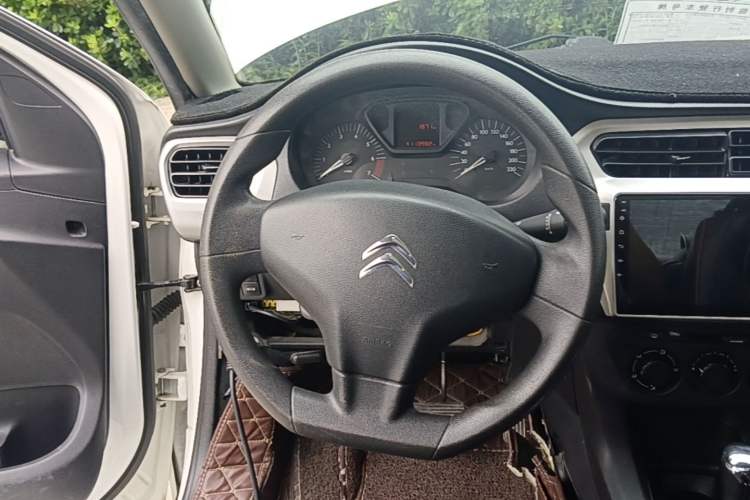 Used Citroen Elysee 2014 1.6L Automatic Fashion Model Steering Wheel