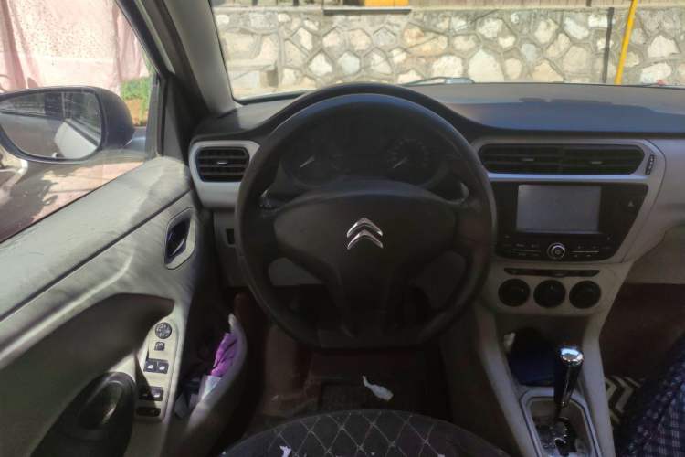 Used Citroen Elysee 2014 1.6L Automatic Fashion Model Steering Wheel