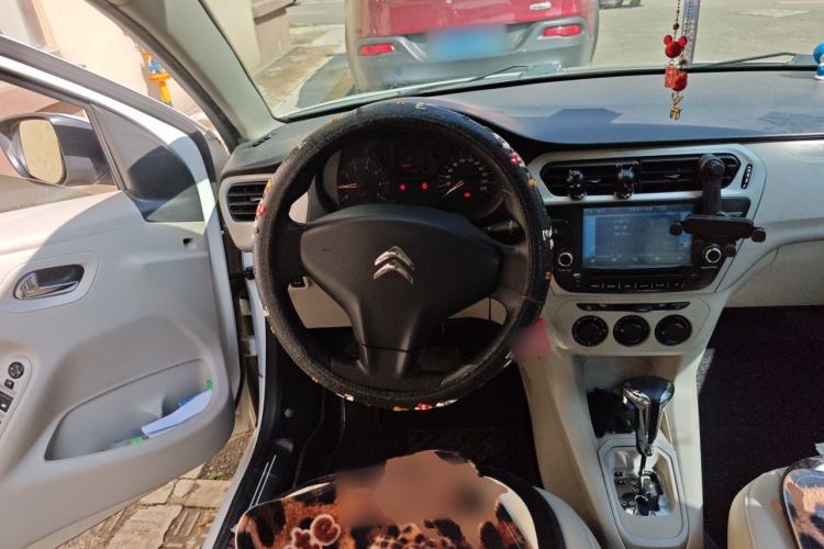 Used Citroen Elysee 2014 1.6L Automatic Fashion Model Steering Wheel