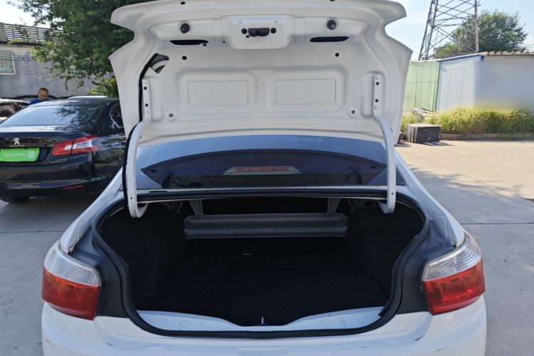 Used Citroen Elysee 2014 1.6L Automatic Fashion Model Trunk