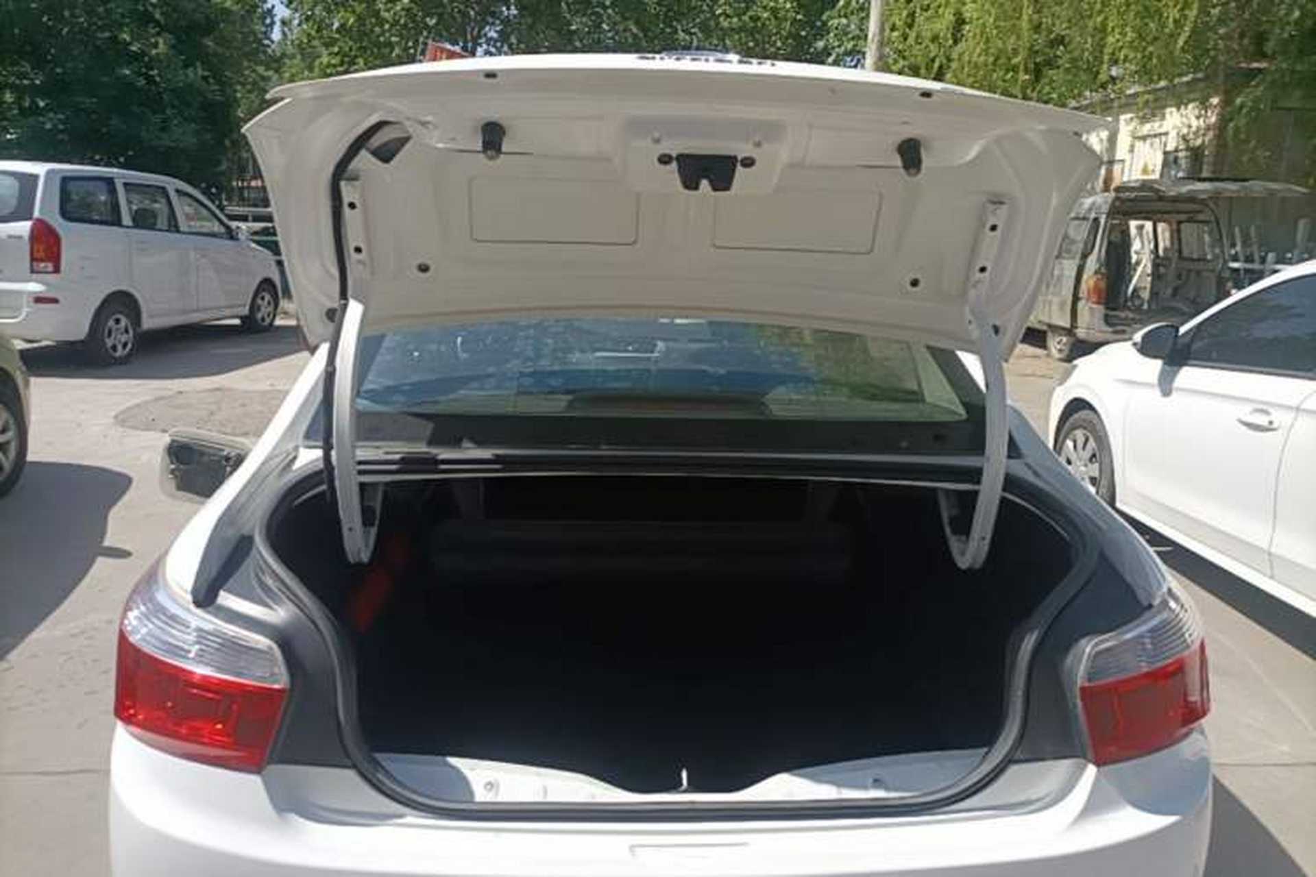 Used Citroen Elysee 2014 1.6L Manual Fashion Edition Trunk