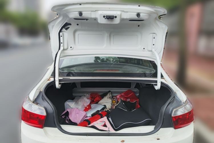 Used Citroen Elysee 2014 1.6L Automatic Fashion Model Trunk