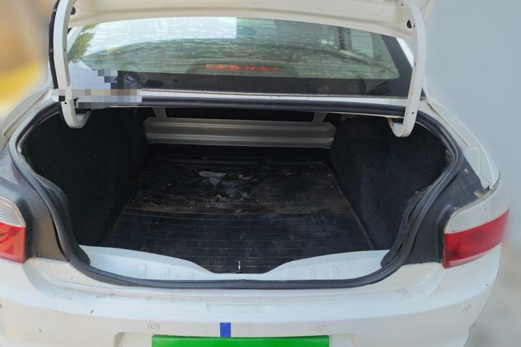 Used Citroen Elysee 2014 1.6L Automatic Fashion Model Trunk
