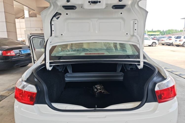 Used Citroen Elysee 2014 1.6L Automatic Fashion Model Trunk