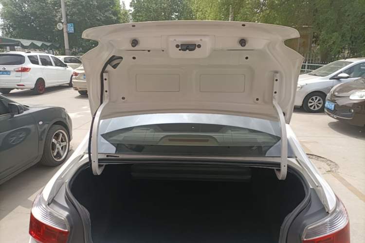 Used Citroen Elysee 2014 1.6L Manual Fashion Edition Trunk