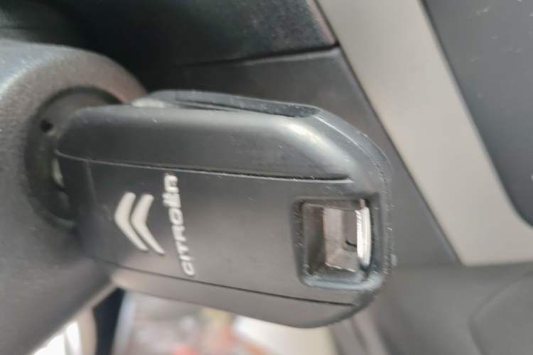 Used Citroen Elysee 2014 WTCC Commemorative Edition 1.6L Automatic Fashion Model Vehicle Key