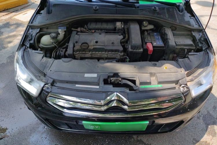 Used Citroen Elysee 2015 Zhishang Edition 1.6L Manual Fashion Model Engine Bay