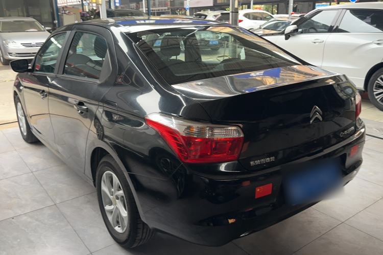 Used Citroen Elysee 2015 Zhishang Edition 1.6L Manual Fashion Model Exterior 4