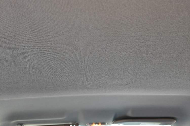 Used Citroen Elysee 2015 Zhishang Edition 1.6L Manual Fashion Model Headliner