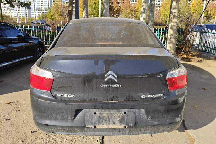 Used Citroen Elysee 2015 Zhishang Edition 1.6L Manual Fashion Model Rear