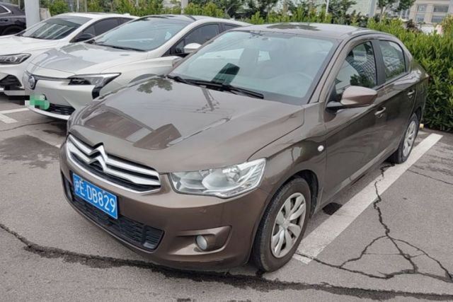 Used Citroen Elysee 2015 Zhishang Edition 1.6L Manual Fashion Model