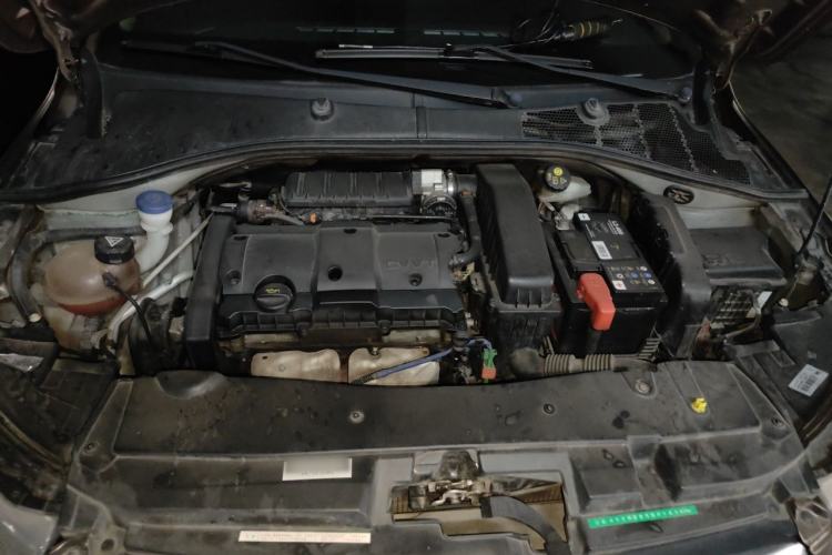 Used Citroen Elysee 2015 ZhiShang Edition 1.6L Manual Comfort Model Engine Bay