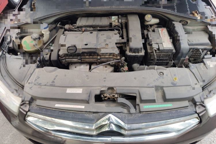 Used Citroen Elysee 2015 Zhishang Edition 1.6L Manual Fashion Model Engine Bay