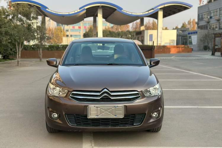 Used Citroen Elysee 2015 Zhishang Edition 1.6L Manual Fashion Model Exterior 1