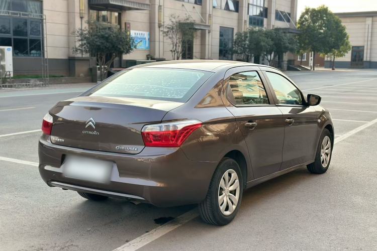Used Citroen Elysee 2015 Zhishang Edition 1.6L Manual Fashion Model Exterior 5