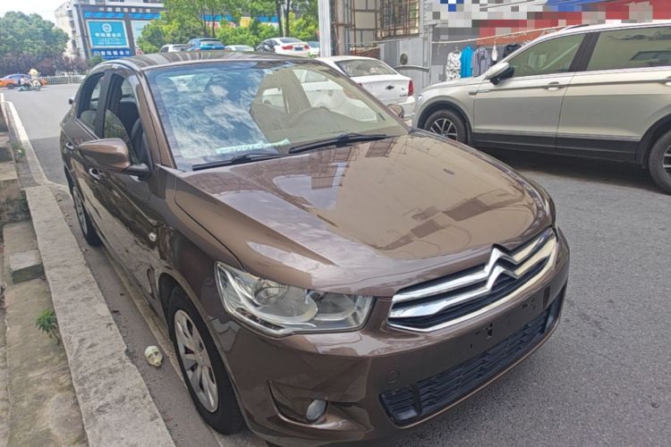 Used Citroen Elysee 2015 Zhishang Edition 1.6L Manual Fashion Model Front Right 45 Deg