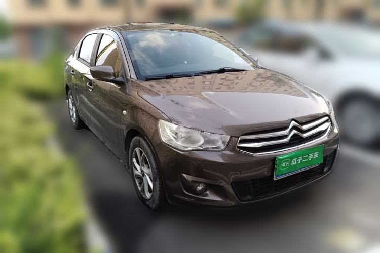 Used Citroen Elysee 2015 Zhishang Edition 1.6L Manual Fashion Model Front Right 45 Deg