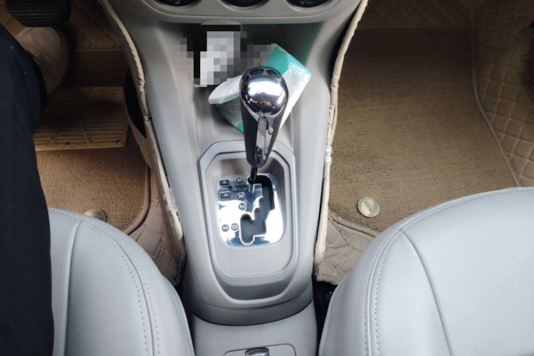 Used Citroen Elysee 2015 ZhiShang Edition 1.6L Automatic Comfort Version Gear Lever