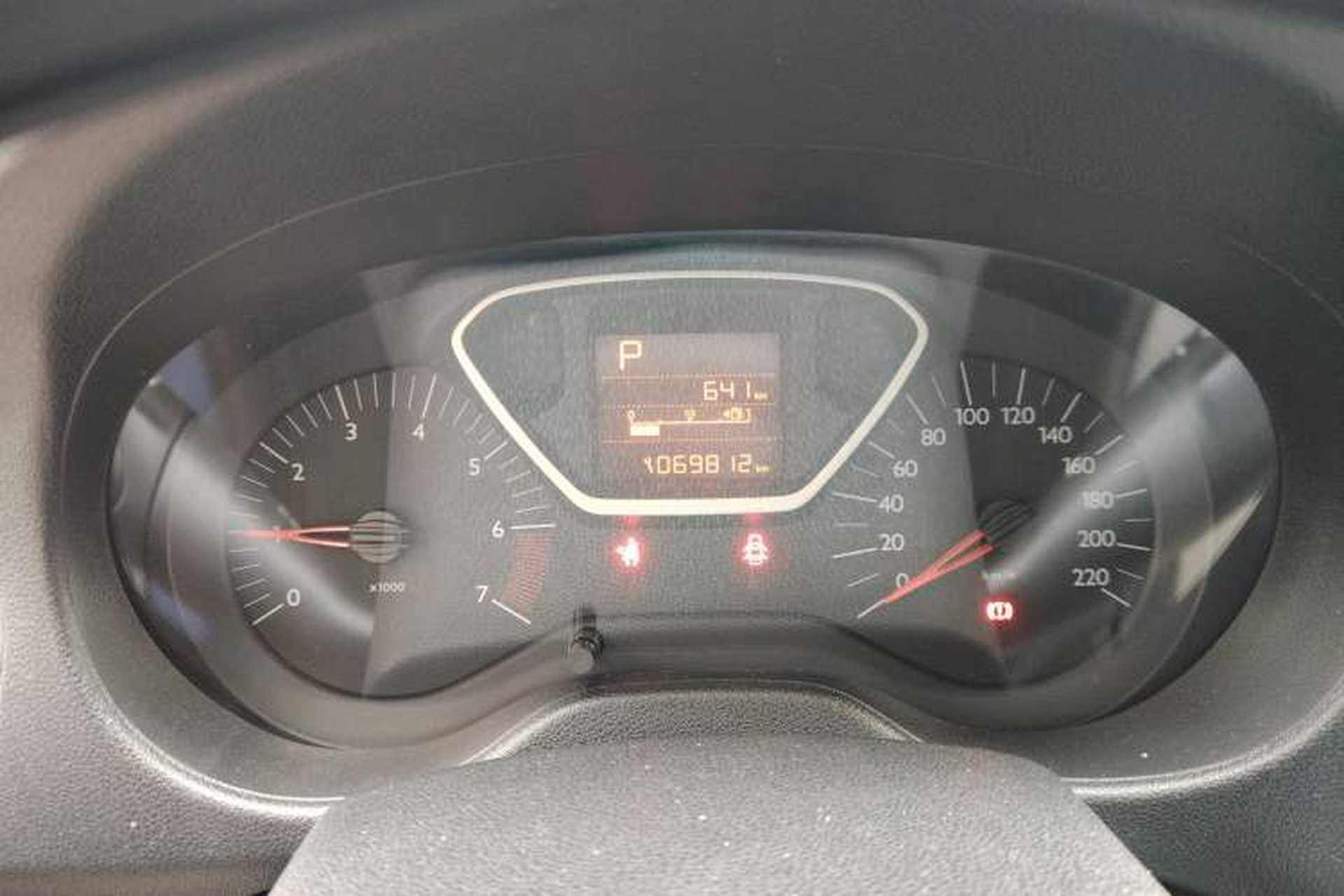 Used Citroen Elysee 2015 ZhiShang Edition 1.6L Automatic Comfort Version Instrument Cluster