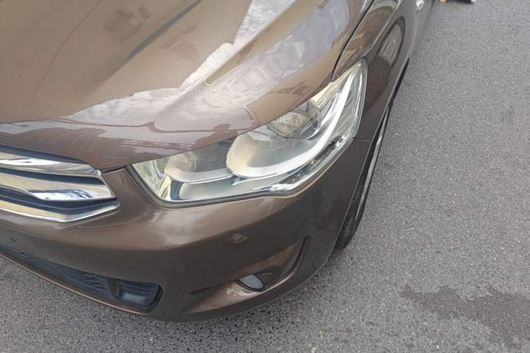 Used Citroen Elysee 2015 Zhishang Edition 1.6L Manual Fashion Model Left Front Headlight