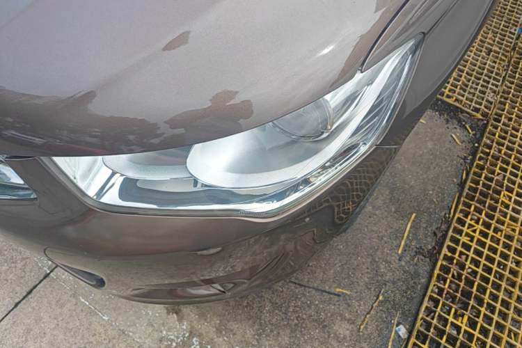 Used Citroen Elysee 2015 Zhishang Edition 1.6L Manual Fashion Model Left Front Headlight