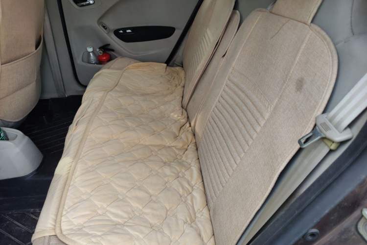 Used Citroen Elysee 2015 Zhishang Edition 1.6L Manual Fashion Model Left Rear Seat