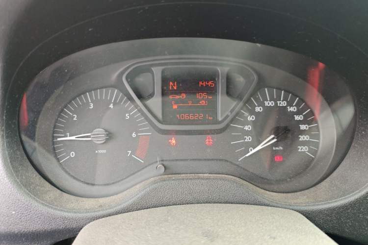 Used Citroen Elysee 2015 Qishang Edition 1.6L Automatic Fashion Model Odometer Close Up