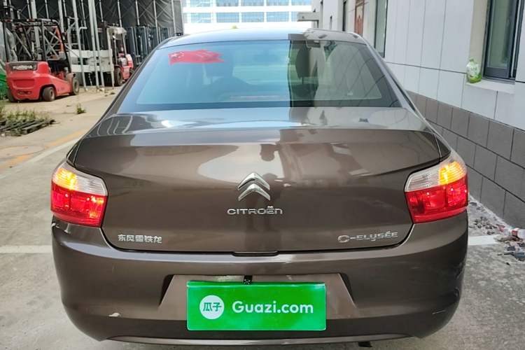 Used Citroen Elysee 2015 Zhishang Edition 1.6L Manual Fashion Model Rear