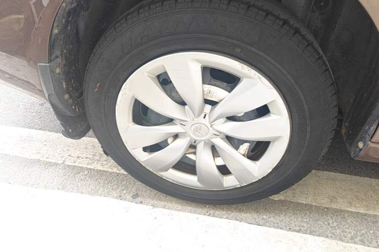 Used Citroen Elysee 2015 Zhishang Edition 1.6L Manual Fashion Model Right Rear Wheel Hub