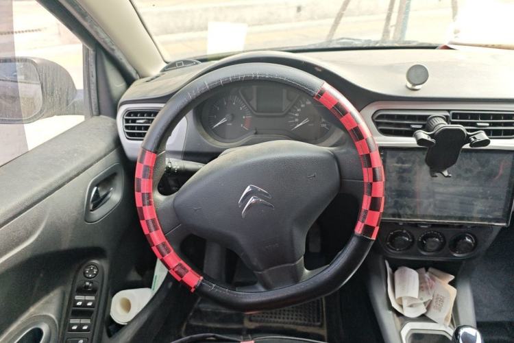 Used Citroen Elysee 2015 Qishang Edition 1.6L Automatic Fashion Model Steering Wheel