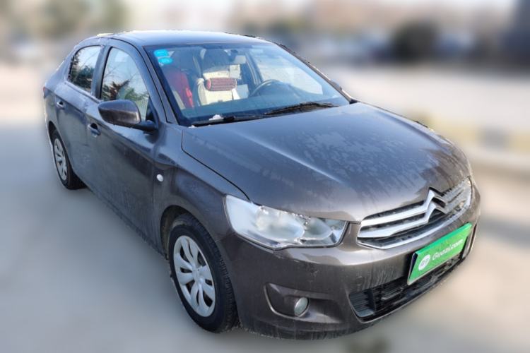 Used Citroen Elysee 2015 Zhishang Edition 1.6L Manual Fashion Model Front Right 45 Deg
