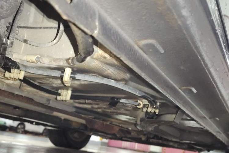 Used Citroen Elysee 2015 ZhiShang Edition 1.6L Automatic Comfort Version Chassis Rear Right