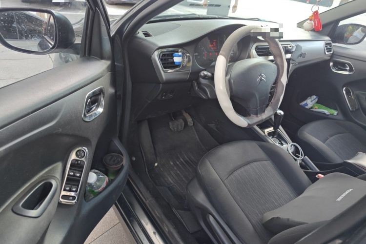Used Citroen Elysee 2015 Qishang Edition 1.6L Automatic Fashion Model Driver Seat