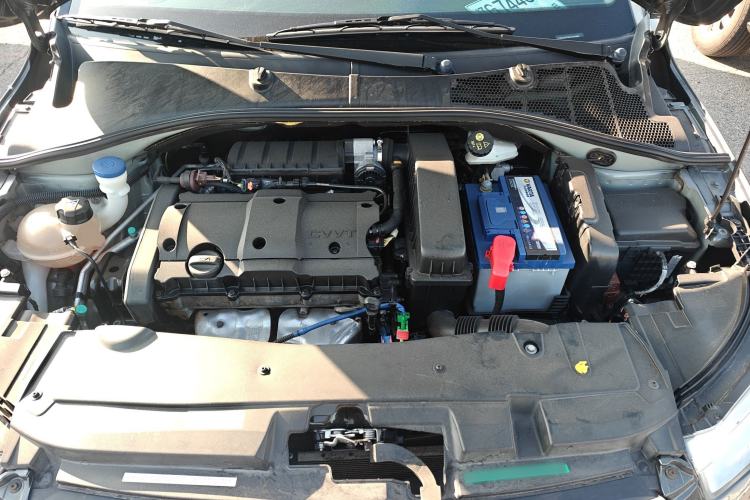 Used Citroen Elysee 2015 Qishang Edition 1.6L Automatic Fashion Model Engine Bay